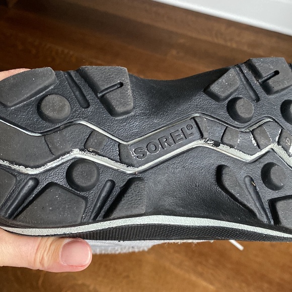 SOREL snow boot very warm - Picture 6 of 6
